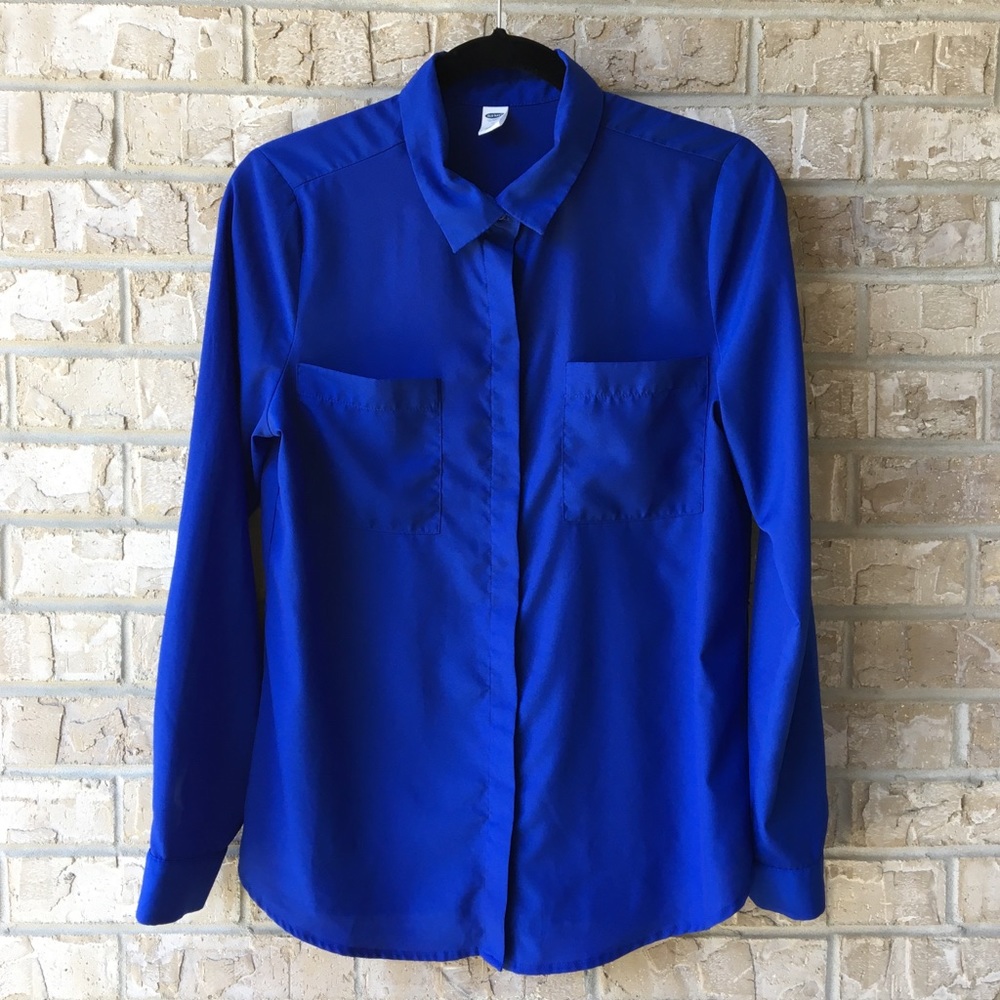 Old Navy Button Up Long Sleeves Shirt Size M 🌸
